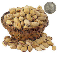 Keeping it auspicious and simple, this gift includes 250 grams of pistachios and a silver Lakshmi Ganesh coin. The pistachios are specially selected from the best quality and neatly packed in a cane basket. Make festivals special for your family, friends and professional contacts with this festive gift.