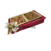 This box contains 1 kg mixed dry fruits of the finest quality. Handpicked and neatly packed in a decorative box, this makes for a perfect gift to express your festive wishes to friends, family and business associates.